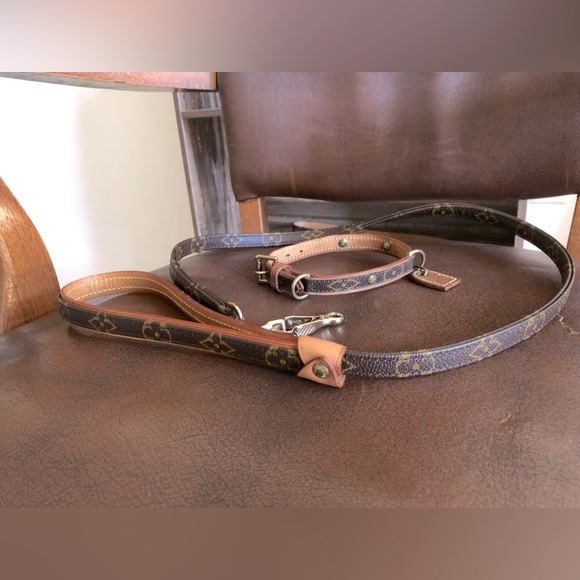 Louis Vuitton Dog Collar and Leash Set - Picture 3 of 6